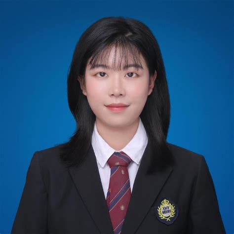 张若男的照片图片
