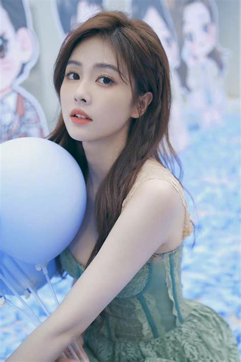 白梦妍图片