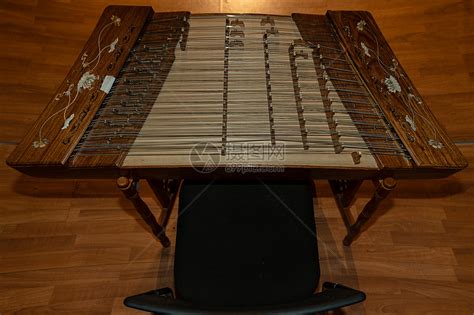 北京民族乐器星海402型扬琴实木贝雕荷花扬琴送专业扬琴架扬琴箱-阿里巴巴