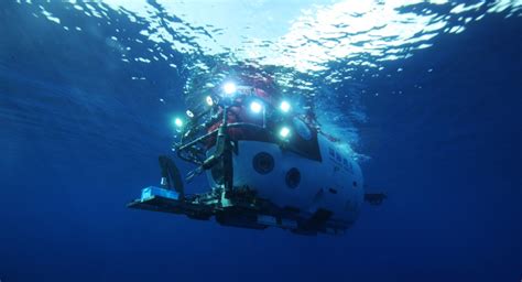 “深海一号”首次公开亮相，它将如何支持“蛟龙号”深潜科考？ _潜水器