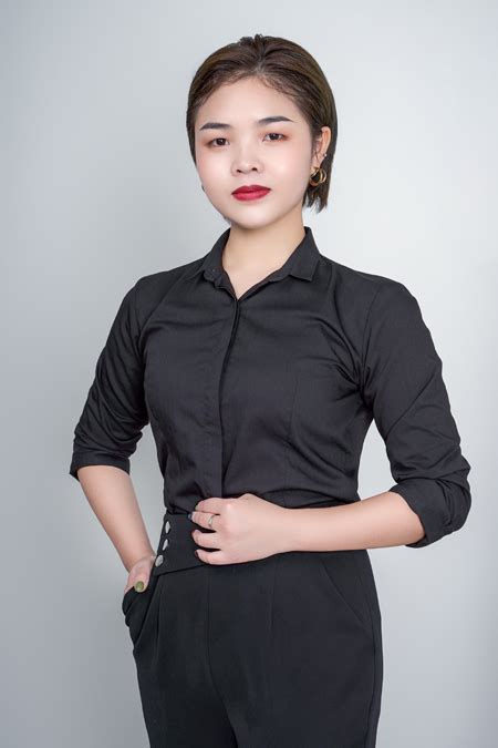Vicky.Wang - 化妆老师 - 首脑美容美发化妆美甲培训学校