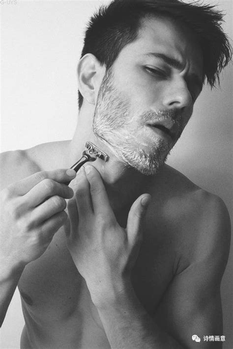 男性刮胡子高清图片下载-正版图片502306562-摄图网