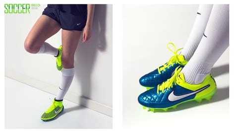 2015年十大足球鞋时刻 - Adidas_阿迪达斯足球鞋 - SoccerBible中文站_足球鞋_PDS情报站