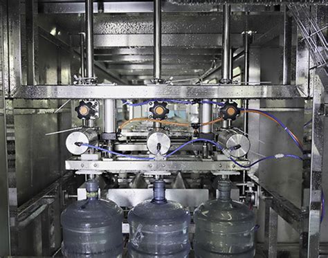 桶装水生产间-生产设备-山东富锶泉饮品有限公司