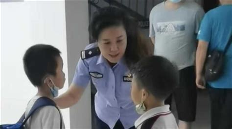 两个小学生打架到派出所评理，美女警察让他们比学习化解纠纷凤凰网湖北_凤凰网