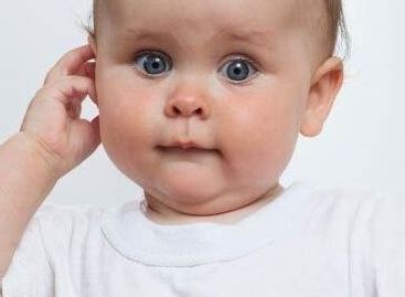 【德诚培训·助听器验配师】揪耳朵的安全隐患你不得不知