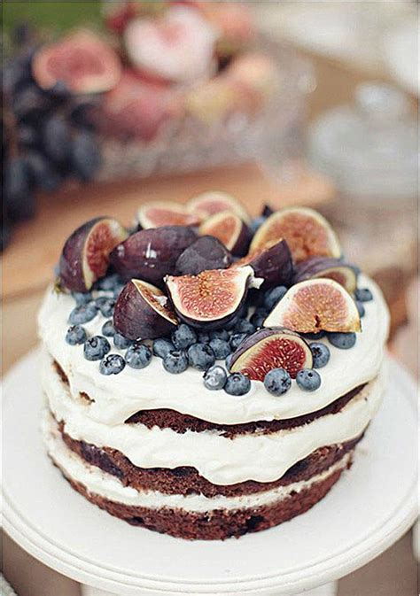 新鲜制作的蓝莓蛋糕高清图片下载-正版图片600572927-摄图网