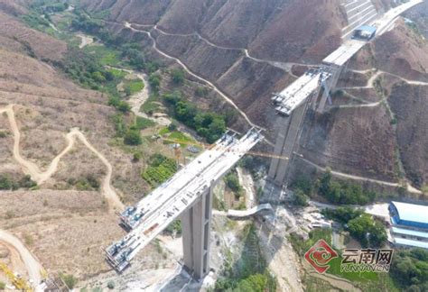 中国电力建设集团 基础设施 红河建（个）元高速他白依隧道左幅贯通