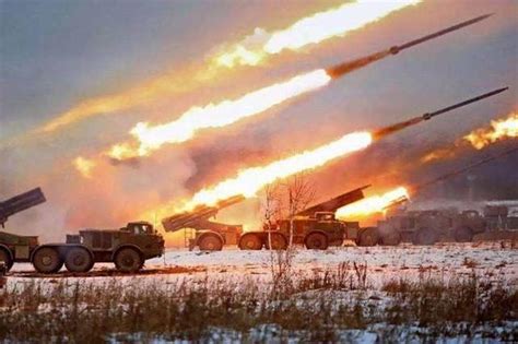 6万大军重火力夜袭乌军，“顿巴斯战斗”打响，俄军率先发起进攻