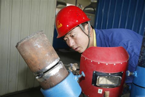 中国电力建设集团 重点报道 匠心“焊”出了别样人生