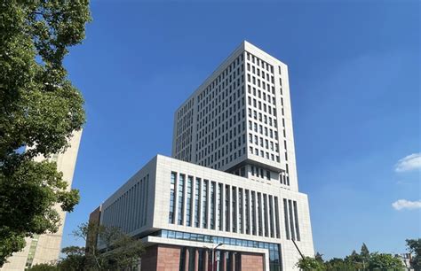 新建徐汇校区信息学院大楼
