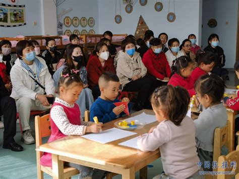 家园携手 同心同行 共话成长——临泽县滨河幼儿园开展家长半日开放活动