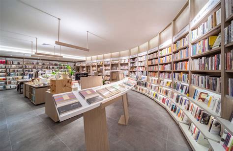网红书店设计汇总_书吧装修_书店装修，诠释设计之美，缔造空间之魂