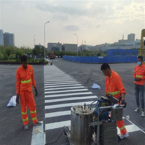 马路划线，道路划线,马路标线,停车场划线-深圳市蓝西特建设工程有限公司
