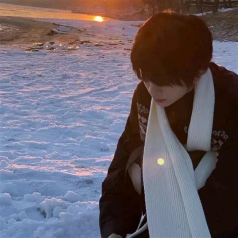 头像非主流壁纸男生
