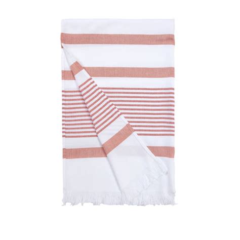 Breakwater Bay Ervin Rectangle Striped Polyester Tablecloth & Reviews ...