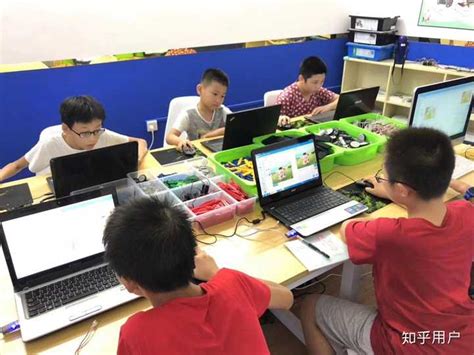 【DJI】教孩子如何编程的教育机器人 - 普象网