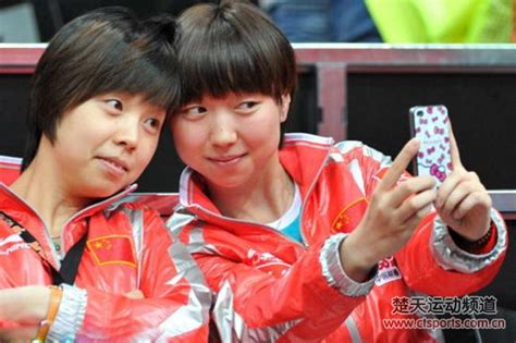 国乒世界冠军范瑛在家乡举办婚礼 新郎亦是国乒将-楚天运动频道