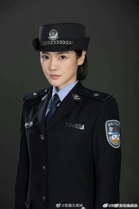 台湾超甜美女警Jane Chen阿均！穿上制服搭配水亮大眼