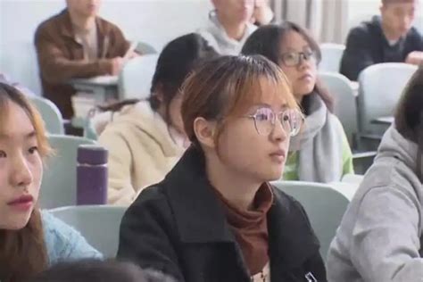 中国妇女发展纲要：在校女研究生比重达50.6% _凤凰网视频_凤凰网