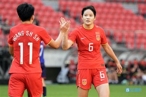 中国女足顶级球员年入百万：薪资世界第一，仍不及男足的五分之一__财经头条