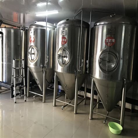 沧州 发酵啤酒设备 自酿鲜啤设备多少钱一套 - 知乎