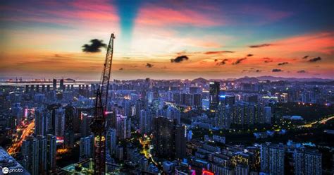历史上的今天9月29日_2013年中国（上海）自由贸易试验区正式挂牌成立。