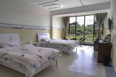 重庆两江新区第一人民医院康养中心 品牌形象设计_王双品牌设计管理-站酷ZCOOL