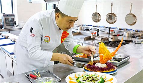 新东方烹饪学校短期厨师速成培训班|快速学厨师|陕西厨师培训学校