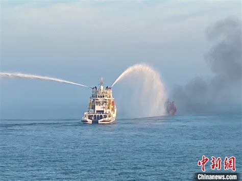 交通运输部：长江口两船碰撞起火事故已现9具遗体-嵊州新闻网