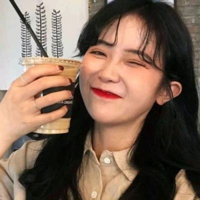 甜美女生头像爱笑