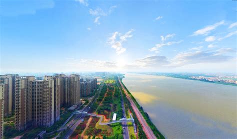 江西赣州：加快滨江绿廊建设 提升群众幸福指数-人民图片网