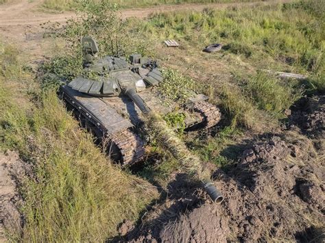 俄罗斯当年将乌克兰打得多惨？乌军集结400辆坦克依然全部被打垮_凤凰网