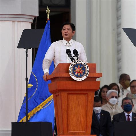 菲律宾总统回国第一件事，罢免了军方亲美派高层，这是对华示好？ - 知乎
