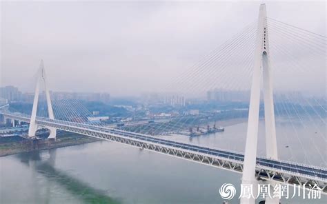 我国首座公铁两用悬索桥五峰山长江大桥将开通_江南时报