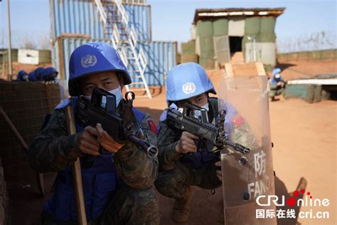 中国第14批赴苏丹达尔富尔维和工兵分队杜艾因营区跨战区搬迁移防|苏丹|维和|达尔富尔_新浪新闻