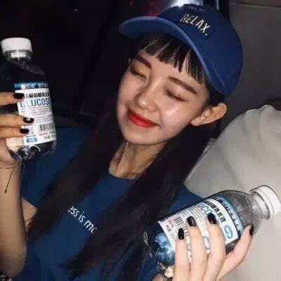 忧郁系头像温柔女生