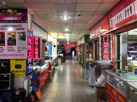 开了20多年的万商二手交易市场在徐汇有“新家”了_市政厅_新民网