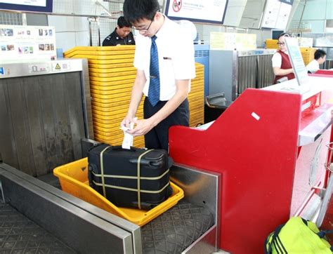 飞机随身携带行李重量超重怎么办（2022国内各大航空公司随身携带行李、托运行李规定汇总）-百运网