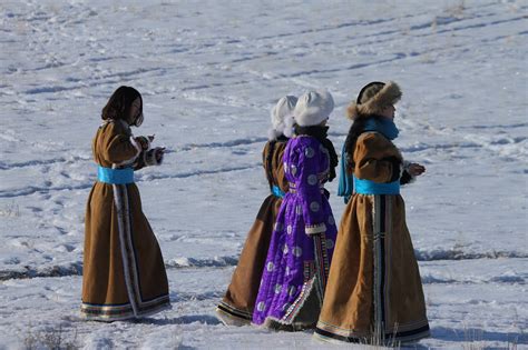 讲述我们蒙古族的文化：土默特地方蒙古语地名中的姓氏名|蒙古|内蒙古|土默特_新浪新闻
