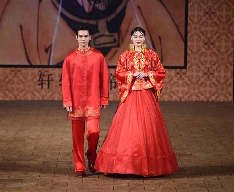 知否明兰大婚的红男绿女 明制婚礼的凤冠霞帔 都是中式传统美学 - 知乎