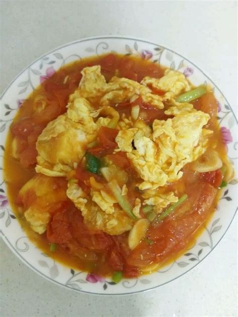 西红柿炒鸡蛋（番茄炒蛋）