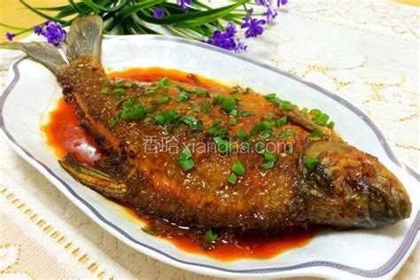 红烧鲢鱼的做法_菜谱_香哈网