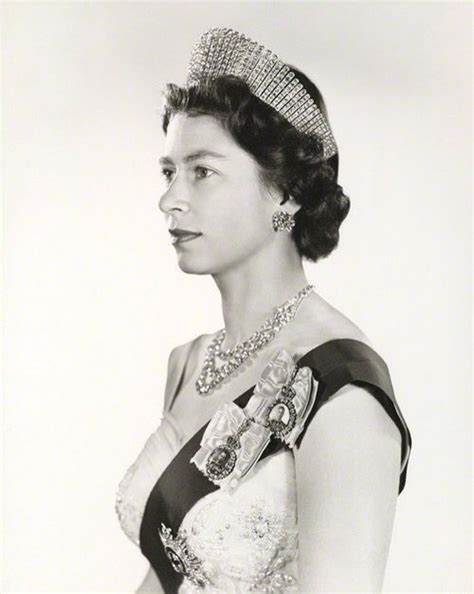 英国女王伊丽莎白二世逝世 终年96岁_凤凰网视频_凤凰网