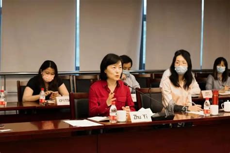 上海市商务委员会、上海市邮政管理局关于进一步加强疫情防控期间本市电商平台、邮政快递公司等配送寄递人员防疫管理的通知