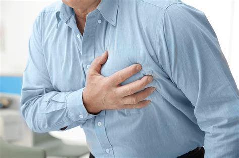女性胸疼怎么回事 - 专家文章 - 复禾健康
