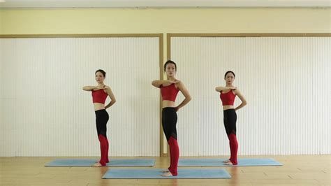 【健身瑜伽】站立腰躯扭转式_腾讯视频