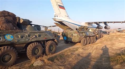 俄军出动20架伊尔76向亚美尼亚运兵 部队迅速集结开赴交战区_环球军事_军事_新闻中心_台海网