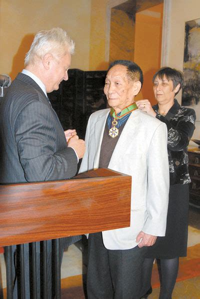 他是8位国家勋章获得者中唯一已逝世的 名字曾经绝密28年_新华报业网