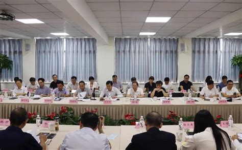 安徽省省级行业协会商会座谈会在合肥市召开_协会公告_关于协会_安徽省药品零售行业协会